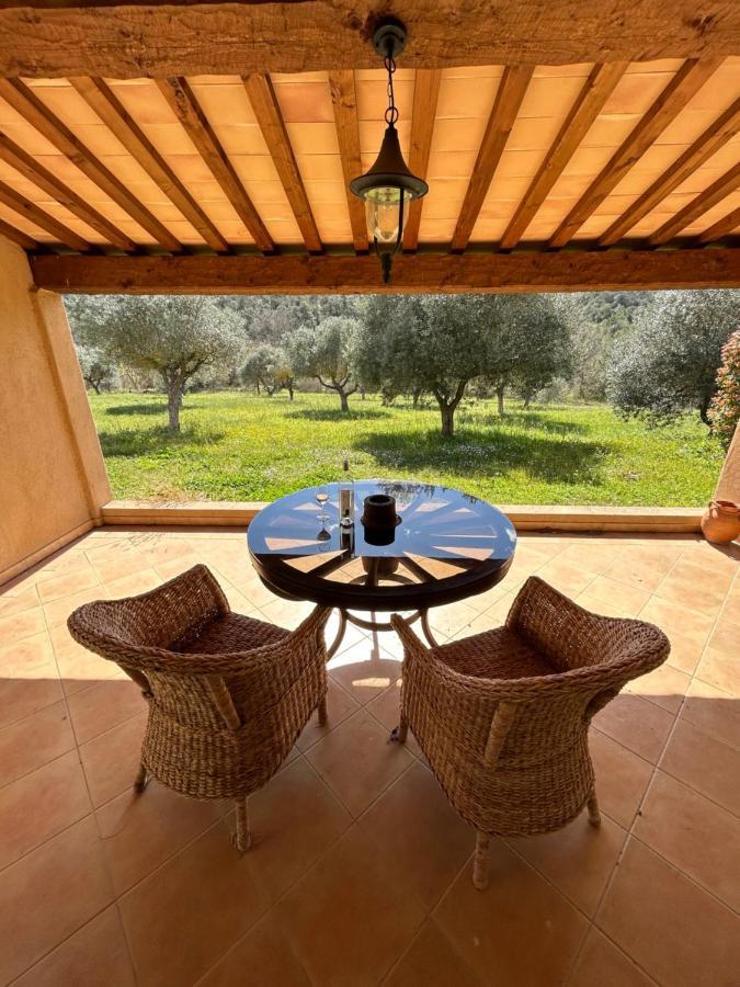 Chateau Du Grand Jas Entrecasteaux 外观 照片