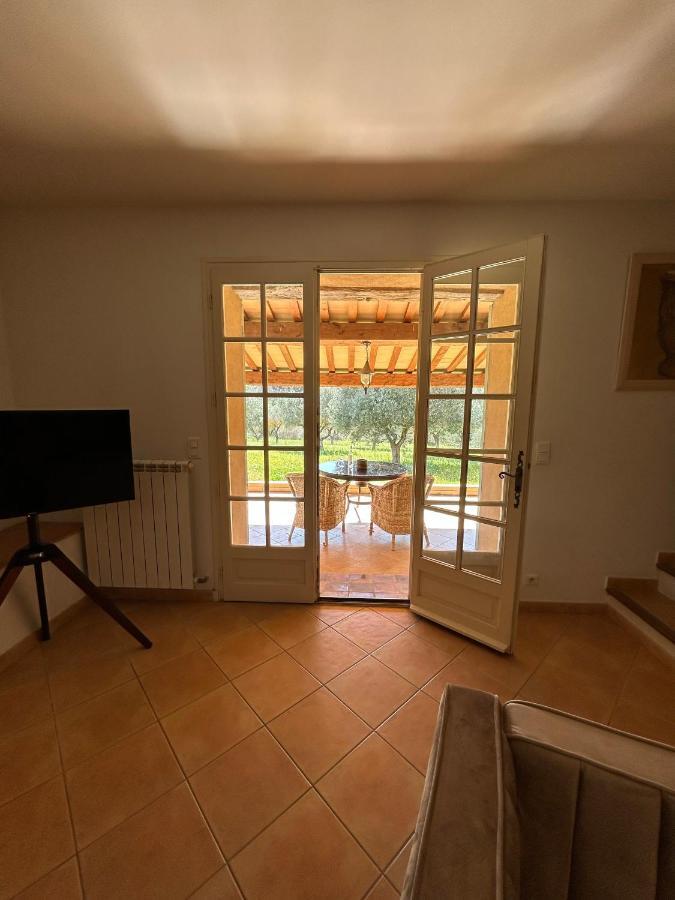 Chateau Du Grand Jas Entrecasteaux 外观 照片