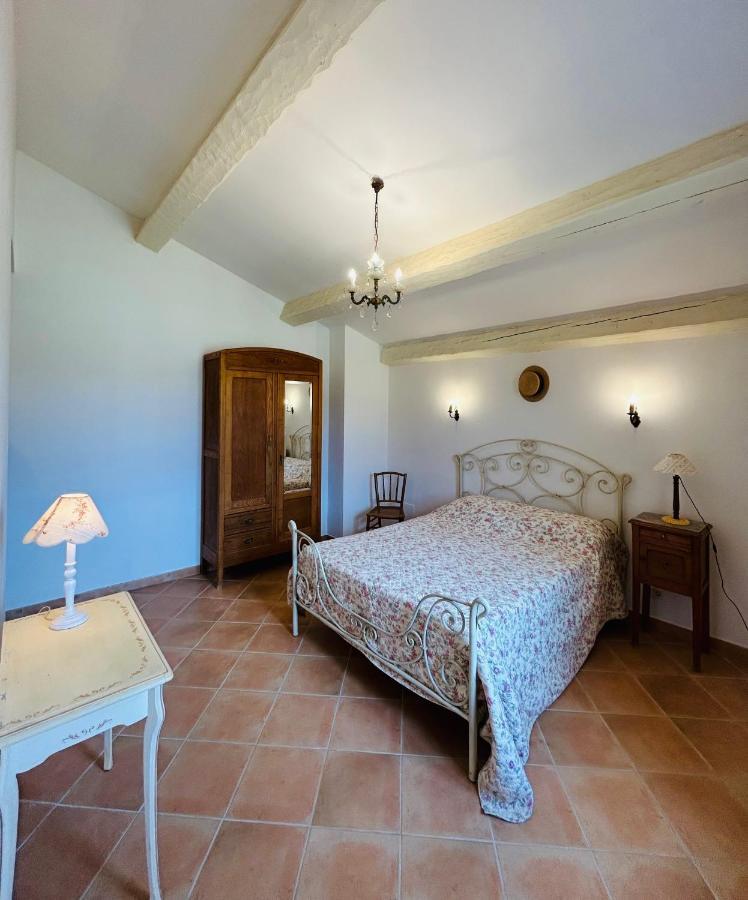Chateau Du Grand Jas Entrecasteaux 外观 照片